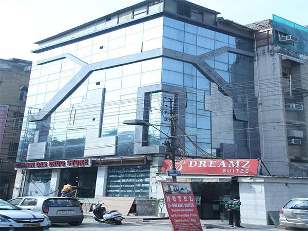 Dreamz Suites New Delhi Exterior photo