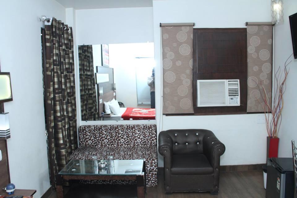 Dreamz Suites New Delhi Exterior photo