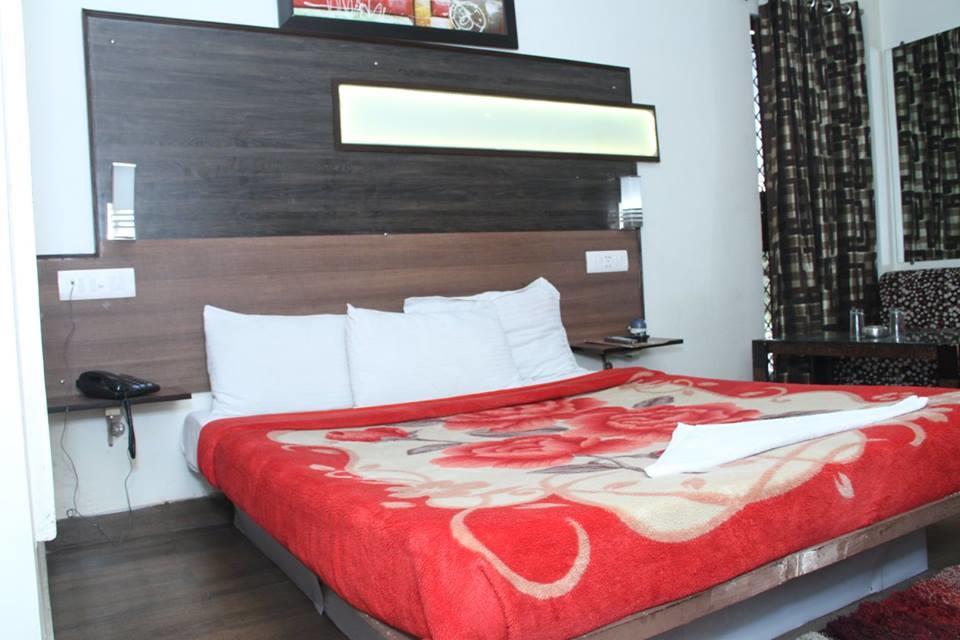 Dreamz Suites New Delhi Exterior photo