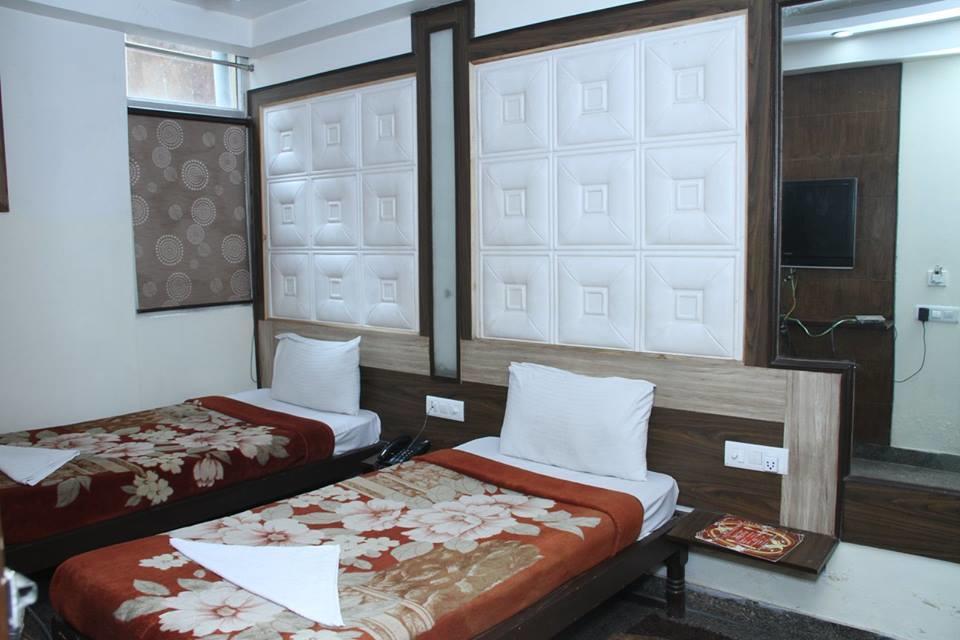 Dreamz Suites New Delhi Exterior photo